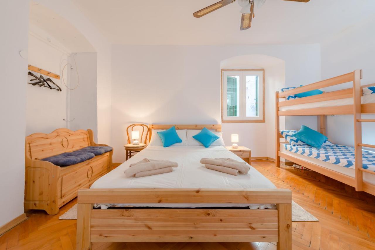 LCT Alberti Palace Apartment Spalato Esterno foto