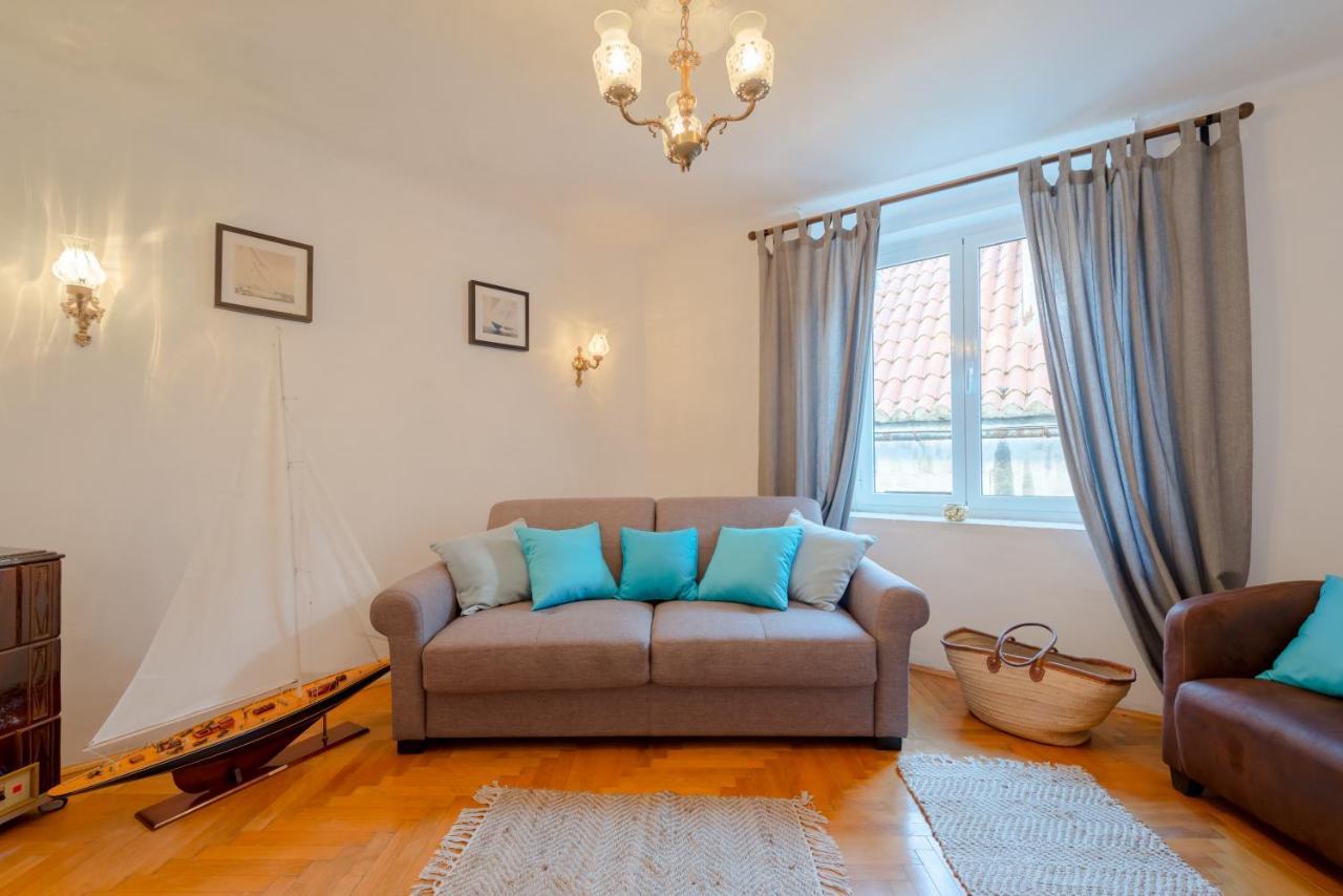 LCT Alberti Palace Apartment Spalato Esterno foto