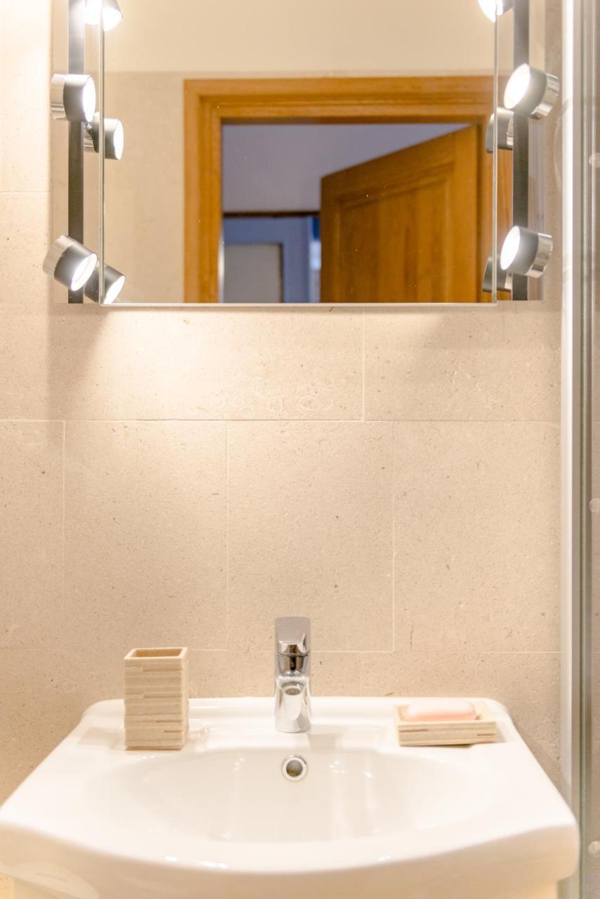 LCT Alberti Palace Apartment Spalato Esterno foto